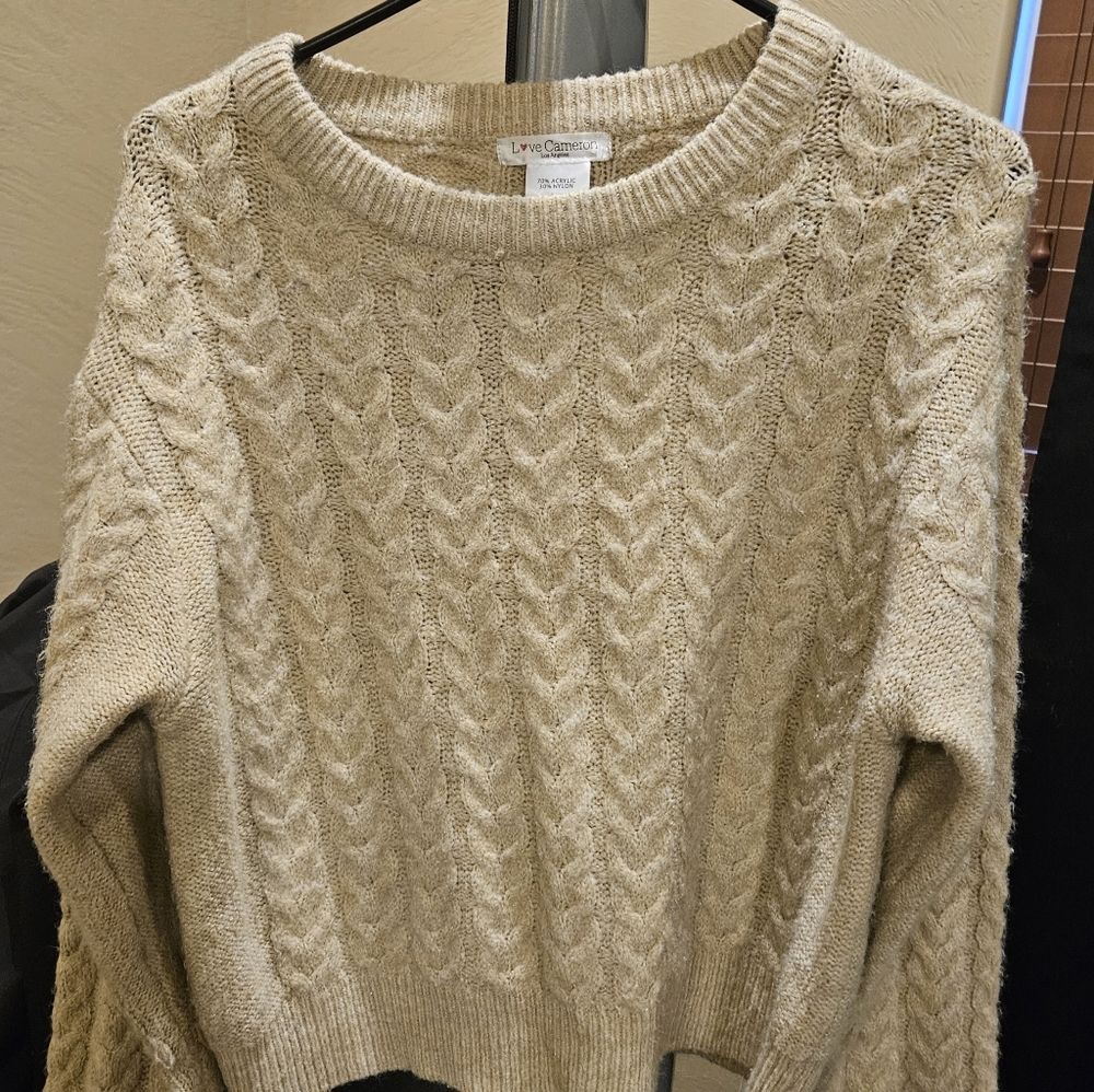 Love cameron sweater